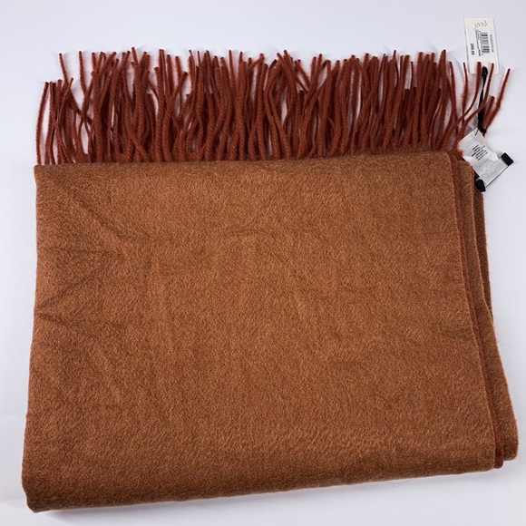 Halogen 100% Cashmere Wrap Scarf Blanket w/Fringe - Picture 4 of 5